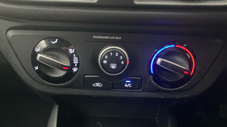 Hyundai i10 1.2 MPi SE Connect 5dr Petrol Hatchback